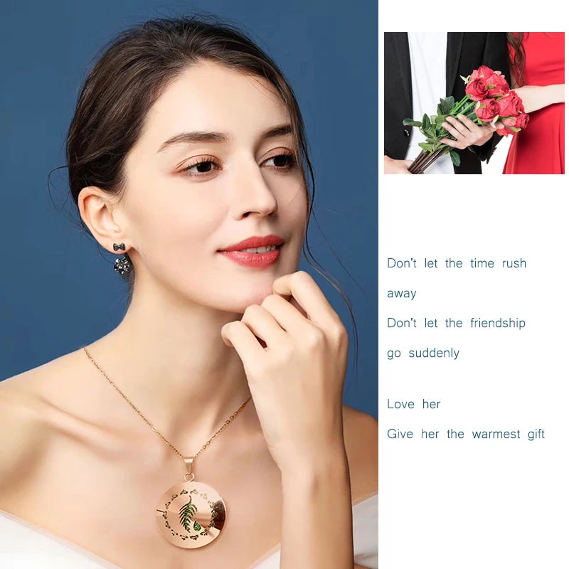 lotus necklace Aromatherapy Essential Oil Diffuser Locket Perfume Necklace Stainless Steel Locket with Felt Pads For Woman