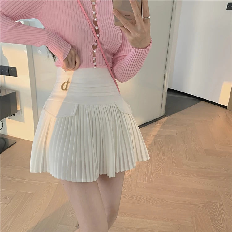 Zwarte Geplooide Rokken Vrouwen Hoge Taille Mini Rok Metalen Letter D Ontwerp A-lijn Clubwear Koreaanse Sexy Streetwear Tonen Ca