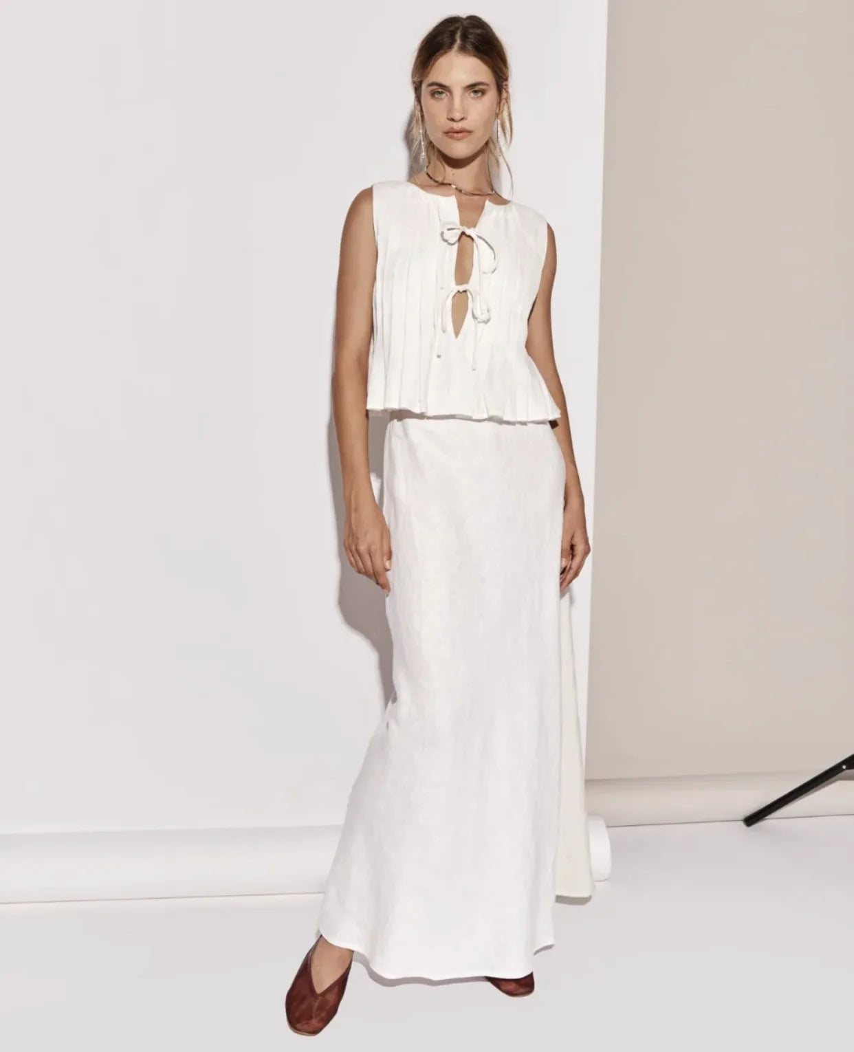 Tossy White Bandage Ribbed Tank Top Shirts For Women Hollow Out Sleeveless Slim Summer Fashion Vest Women's Lace-Up Vest Y2k Top