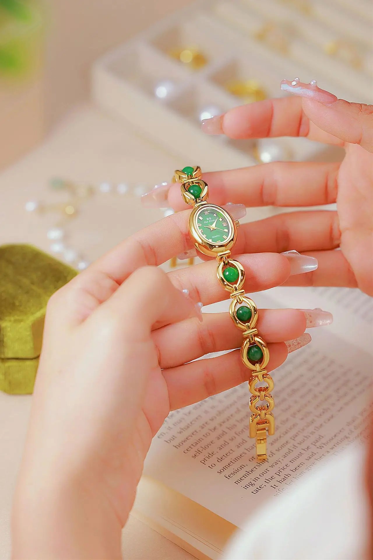 Bee Sister New Luxury Brand Women Wrist Watches Small Green Classic Stainless Steel Reloj De Mujer Fashion Watch for Ladies