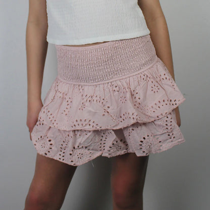 Women Y2K Ruffle Layered Hollow Mini Skirts Smocked A Line Pleated Short Skirts Teen Girls Boho Beach Kawaii Mini Skirts