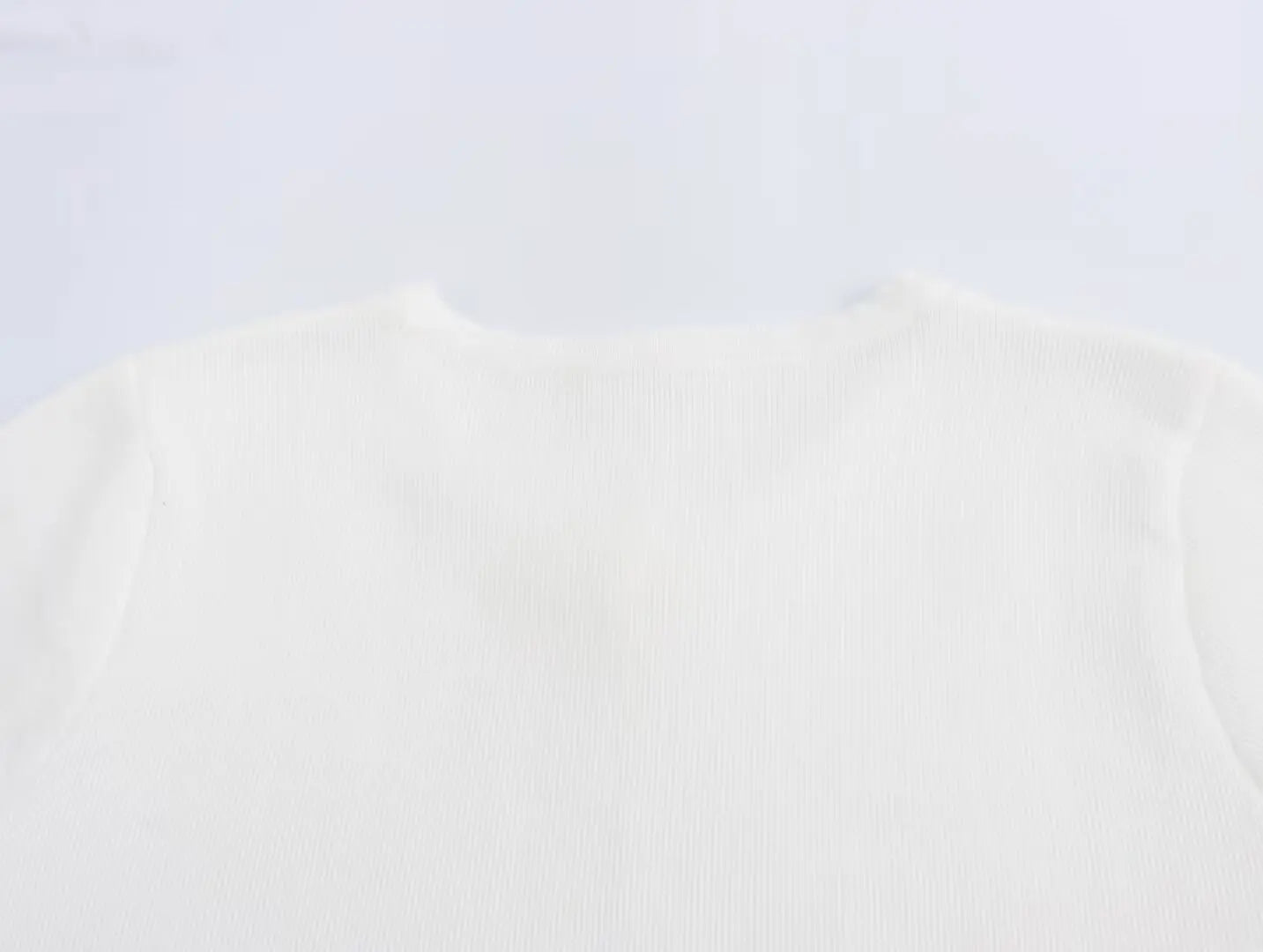 TRAFZA Women Elegant Solid Cardigan Coat Jackets Short Sleeve Metal Button Thin Knitted Shirt Female Y2K Cropped Top Outwear