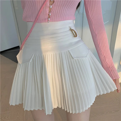 Zwarte Geplooide Rokken Vrouwen Hoge Taille Mini Rok Metalen Letter D Ontwerp A-lijn Clubwear Koreaanse Sexy Streetwear Tonen Ca